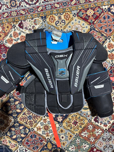 Large/Extra Large Bauer GSX Goalie Chest Protector (Used)