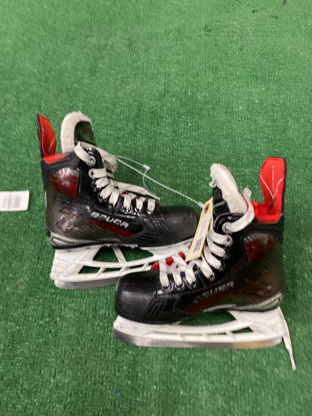 Youth Bauer Vapor X5 Pro Hockey Skates Regular Width 12 (Used)