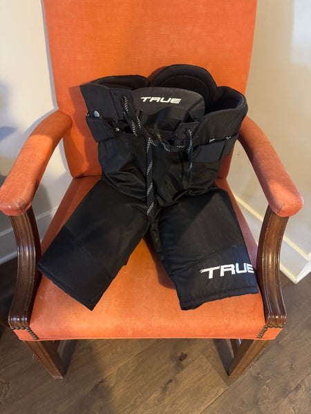 Senior Small True Catalyst 9x4 Hockey Pants (Used)