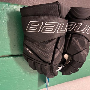 Bauer Vapor Flylite Gloves 13" (New)