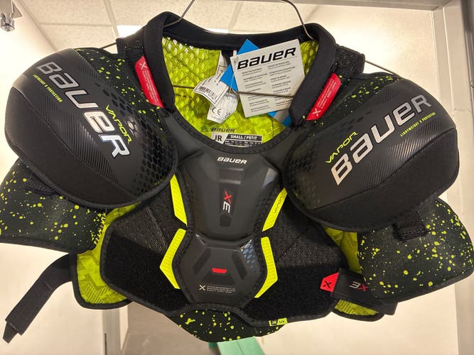 Small Junior Bauer Vapor 3X Shoulder Pads (New)