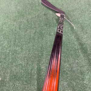 Senior Bauer Vapor Hyperlite 2 Hockey Stick Left Hand P92 87 Flex Pro Stock (New)