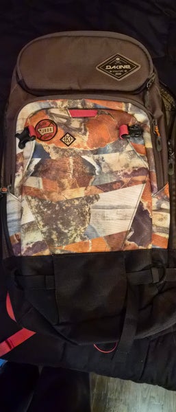 Brown Adult Unisex Large/Extra Large Dakine Backpack (Used)