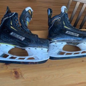2018 Bauer Supreme 2S Hockey Skates Regular Width Size 3 (Used)