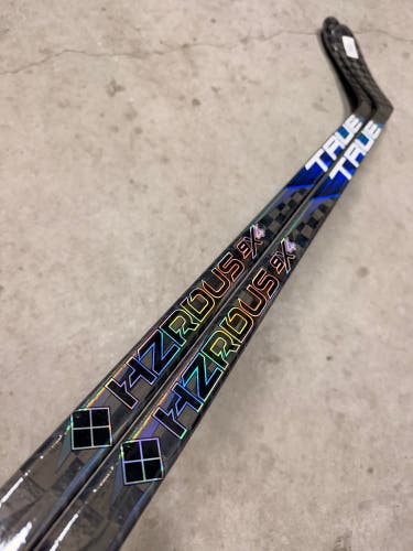 2 PACK 75 Flex P28 Senior True HZRDUS X Smoke Left Hand Hockey Stick Pro Stock NCAA (New)