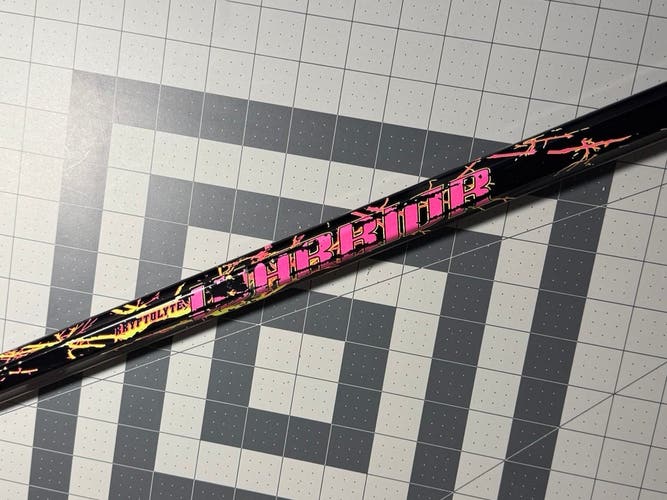 Adult Warrior Kryptolyte Shaft (Used)