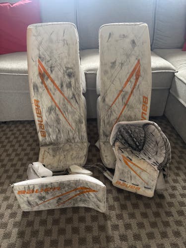 35" 2024 Bauer Hyperlite 2 Regular Goalie Full Set Pro Stock (Used)