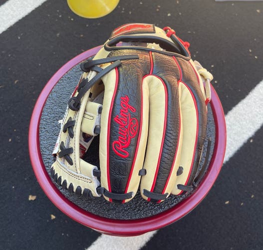 Rawlings 11.5" Heart of the Hide R2G Series Glove NEW