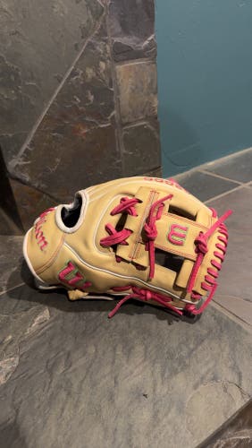 Wilson A2000 RH Infield Baseball Glove 11.5" (New)