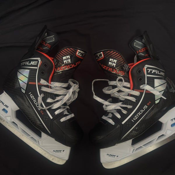 2023 True HZRDUS 9X Hockey Skates Regular Width 7 (Used)