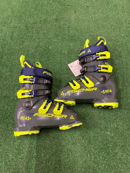 Mondo 20 & 20.5 Kid's Fischer RC4 60 JR GW Ski Boots (New)