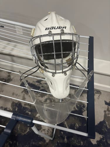 Senior Bauer Goalie Mask (Used)
