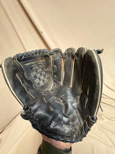 RH Rawlings Ken Griffey Jr Baseball Glove (Used)