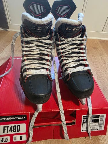 CCM JetSpeed FT490 Hockey Skates Regular Width Size 4.5 (Used)