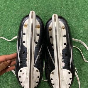 Red Youth Cascade S Helmet (Used)