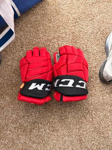 CCM Gloves 14" Pro Stock (Used)
