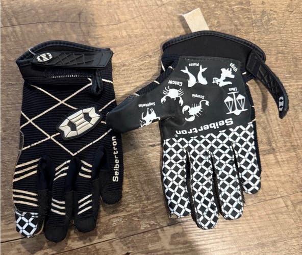 Small Youth Football Gloves (Used)