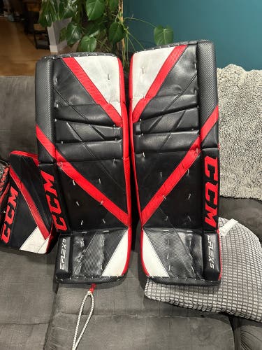 33" 2022 CCM EFlex 5 Regular Goalie Full Set Pro Stock (Used)