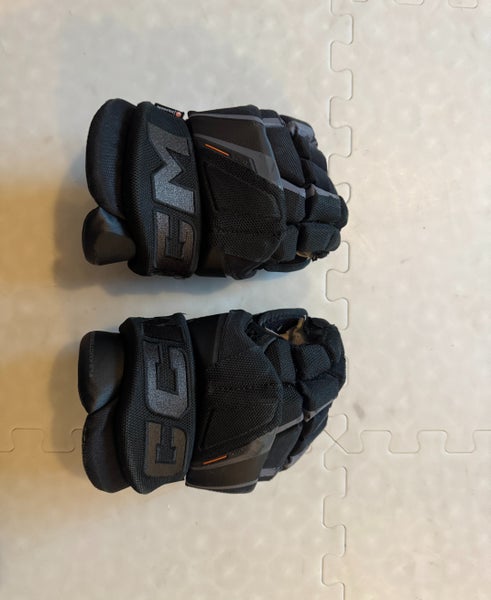 CCM Tacks XF Pro Gloves 12" (Used)
