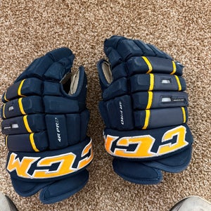 CCM Custom 4 Roll Gloves 14" (Used)