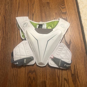 Medium Adult Maverik M5 Speed Pad Shoulder Pads (Used)