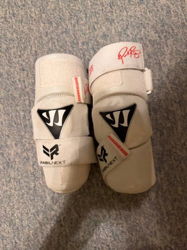 Youth Warrior Rabil Next Arm Pads (Used)