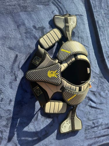 Youth Large Brine Shoulder Pads (Used)