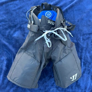 Warrior Covert QRE 30 Junior Large Hockey Pants (Used)