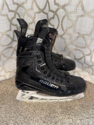2022 Bauer Supreme Mach Hockey Skates Regular Width 7.5 (Used)