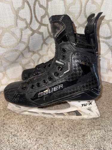 2022 Bauer Supreme Mach Hockey Skates Regular Width Pro Stock 7.5 (Used)