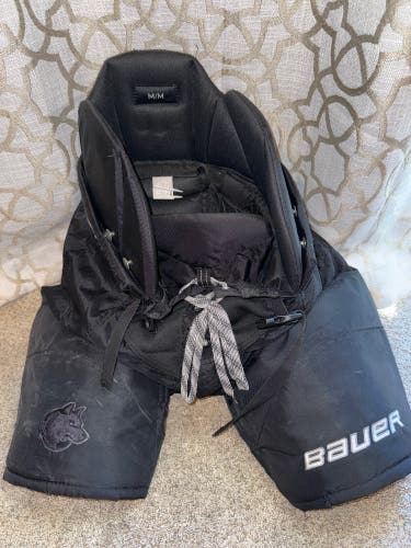 Men's Senior Medium Bauer Nexus Pro Hockey Pants (Used)