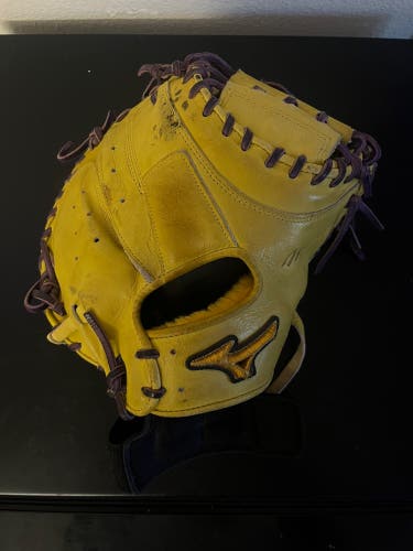 Mizuno Pro Limited Edition RH Catcher's Baseball Glove 33.5" (Used)