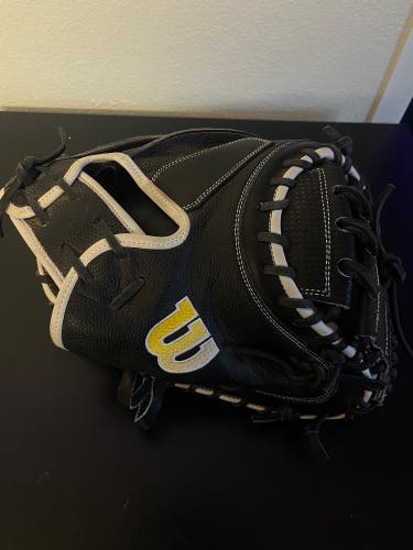 Wilson A2000 Catcher's Baseball Glove 33.5" (New)