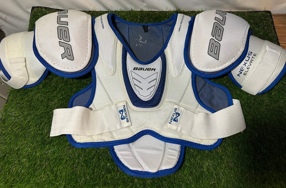 Medium/Large Senior Bauer Nexus elevate Shoulder Pads (Used)