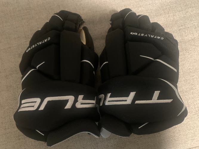 True Catalyst 5X3 Gloves 13" (Used)
