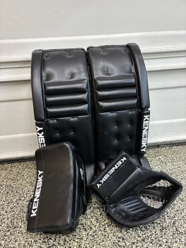 Used   Regular Goalie Full Set