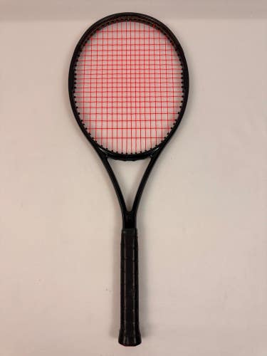 Wilson Pro Staff Six One 95 18x20 V13 Pro Labs, 4 1/4 Excellent 9.5/10