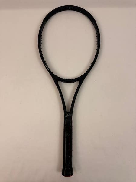 Wilson Pro Staff RF97 V11, 4 3/8 Excellent 9/10 | SidelineSwap