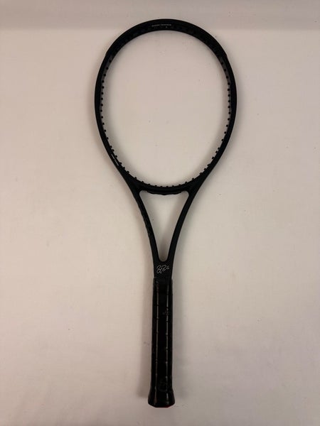 Wilson Pro Staff RF97 V11, 4 3/8 Excellent 9/10