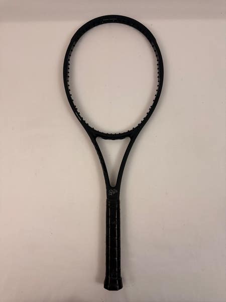 Wilson Pro Staff RF97 V11, 4 3/8 Excellent 9/10 | SidelineSwap