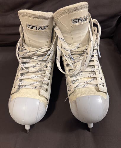 Graf Supra G4500 Hockey Goalie Skates Regular Width 9.5 (Used)