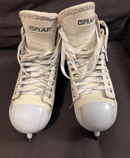 Graf Supra G4500 Hockey Goalie Skates Regular Width 9.5 (Used)