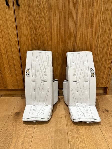 23" Brian's Netzero Goalie Leg Pads (Used)