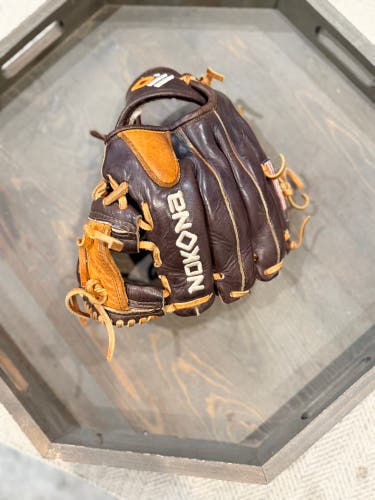 Nokona Alpha RH Infield Baseball Glove 10.5" (Used)
