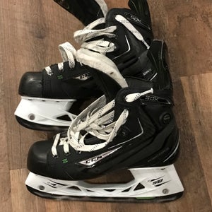 CCM Ribcor 50K Hockey Skates Regular Width Size 5.5 (Used)