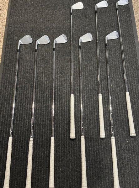 Men's 2019 TaylorMade P-790 Right Handed Iron Set Stiff Flex (8 Clubs) #4 - #9, PW, GW Steel Shaft (