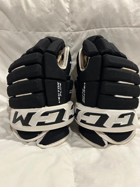 CCM Tacks Vector Plus Hockey Gloves - Senior