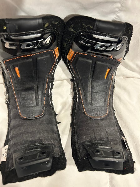 CCM XS Tongues Extra size Medium 6.0-7.5 -Used