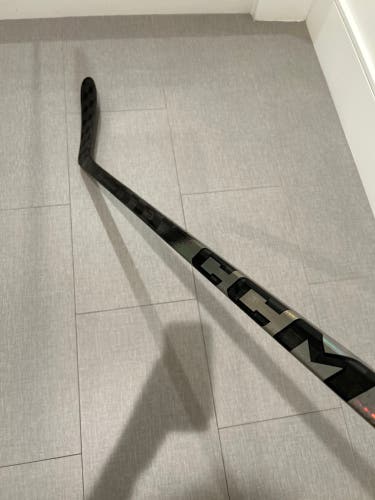 Senior CCM Ribcor Trigger 10 Pro Right Handed Hockey Stick P29 70 Flex (New)
