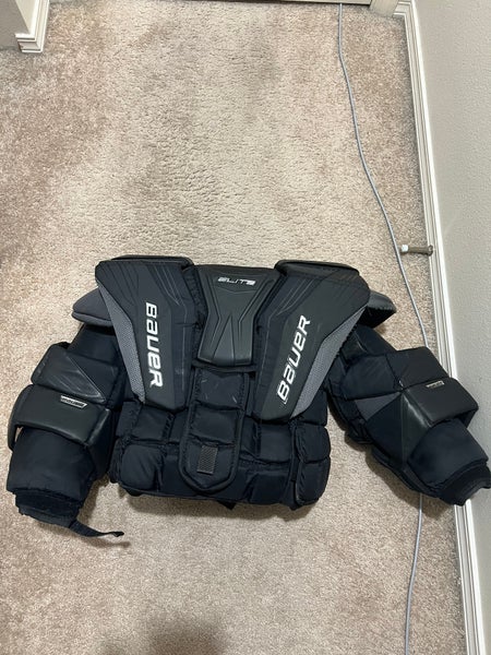 Medium Bauer Elite Goalie Chest Protector (Used)
